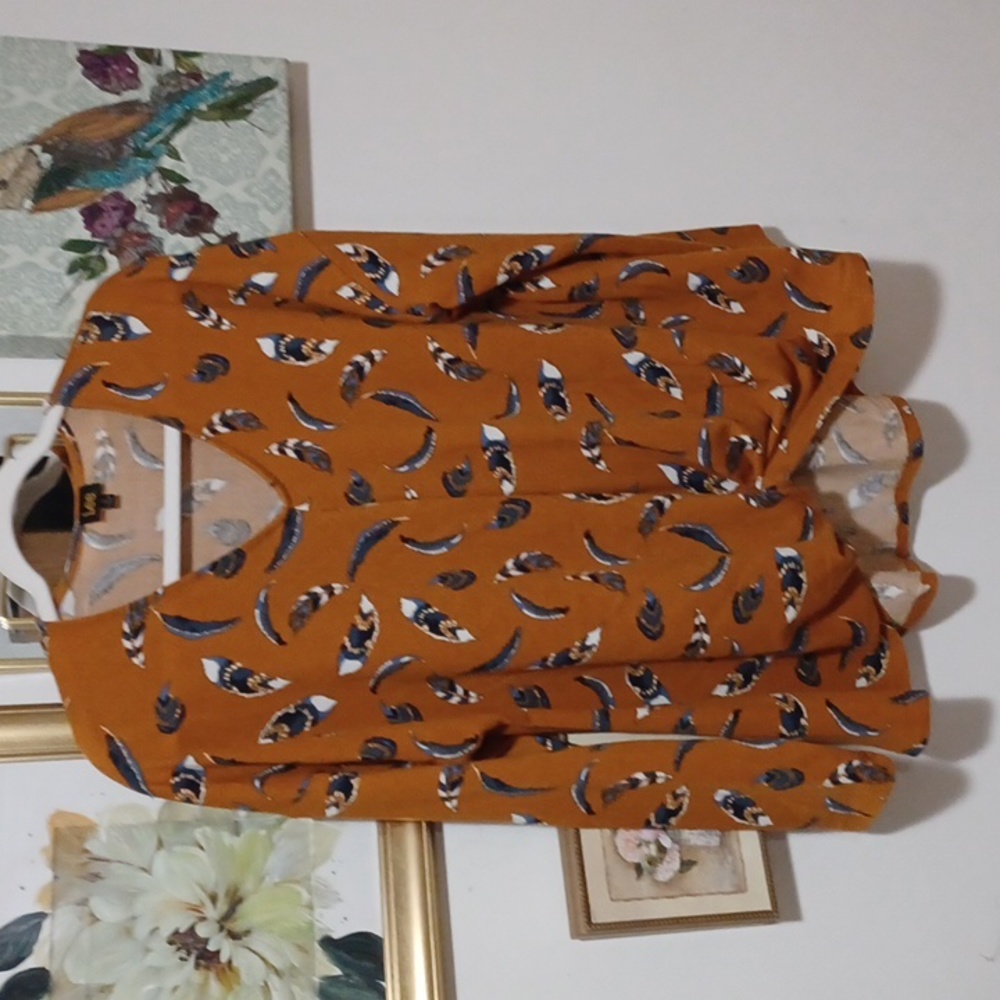 🌺  Lee Top size 1X